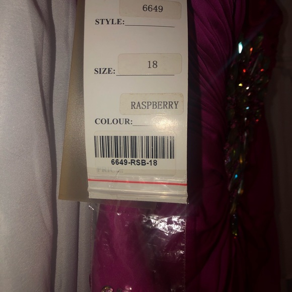 Night Moves Prom Collection Gown - Picture 8 of 16